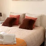 Spacious With Sea View In - 120 M², Fireplace Apartment Nazare
