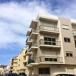 Spacious With Sea View In - 120 M², Fireplace Apartment
