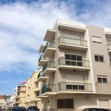 Spacious With Sea View In - 120 M², Fireplace Apartamento Nazaré