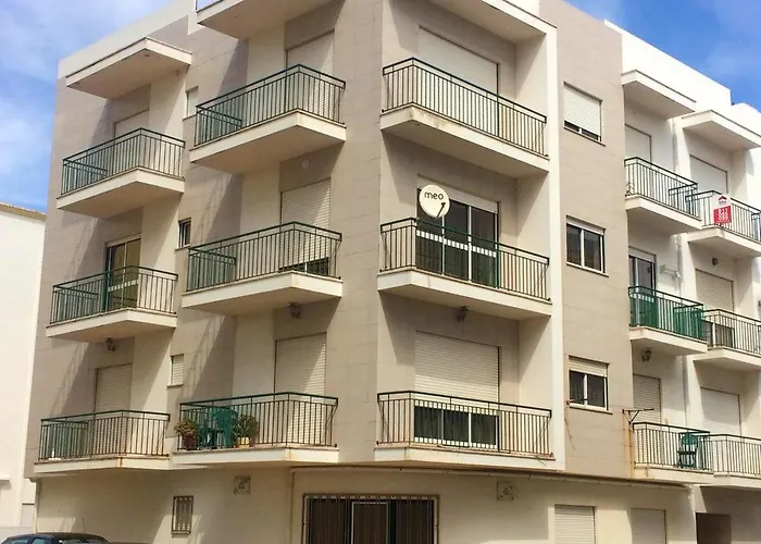 Spacious With Sea View In - 120 M², Fireplace * Nazaré